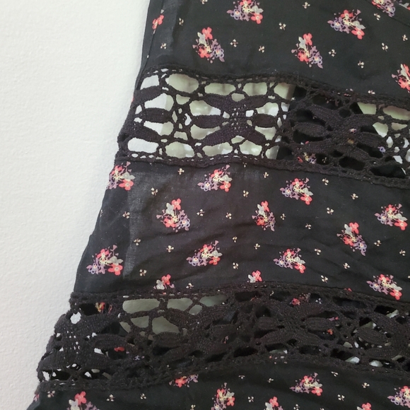 FREE PEOPLE Crop Tank Top Size Med - Picture 3 of 6